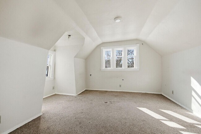 Foto del edificio - 709 7th St SE