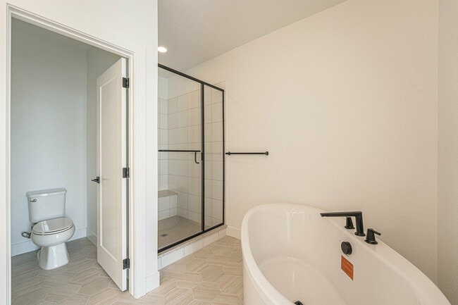 Building Photo - 2663 Nicholas Wy