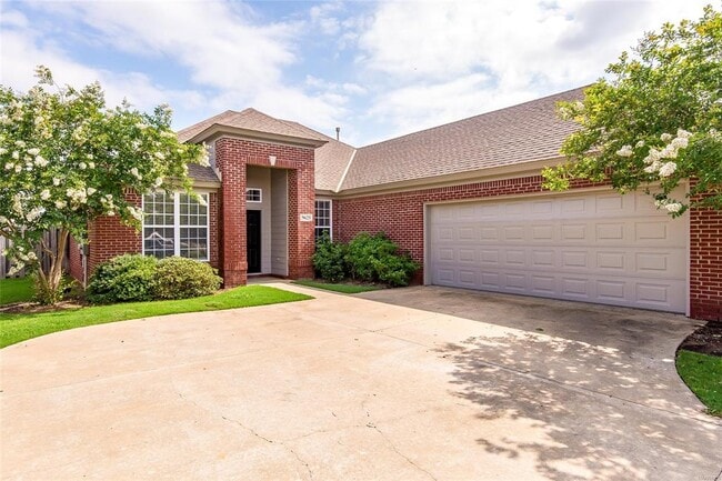 Building Photo - 9625 Helmsley Cir