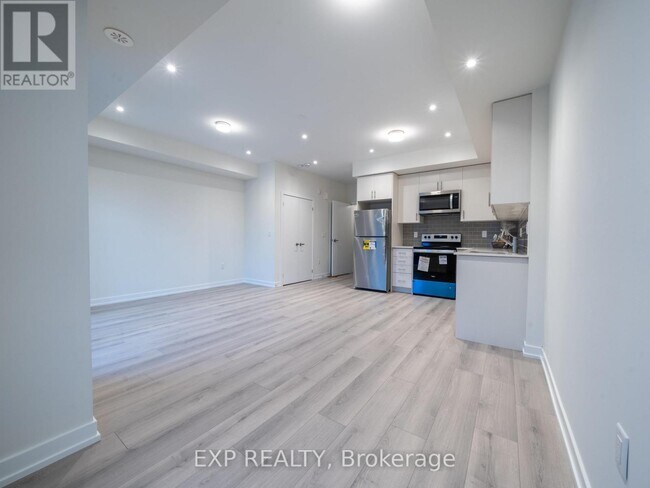 Photo du bâtiment - 3566 Colonial Dr