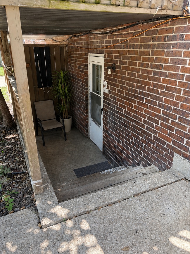Building Photo - 13121 6 St