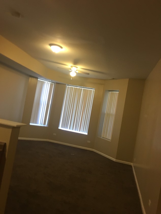 Primary Photo - 3211 W Douglas Blvd