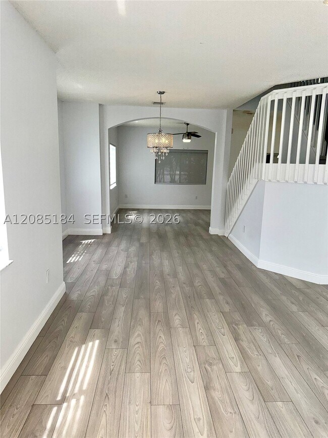 Foto del edificio - 1704 SW 101st Terrace