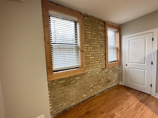 Building Photo - 2207 W 18th St