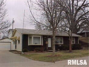 Building Photo - 2544 Glenn St