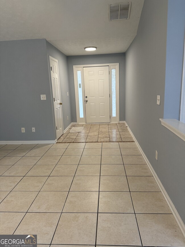 Building Photo - 135 Plantation Blvd