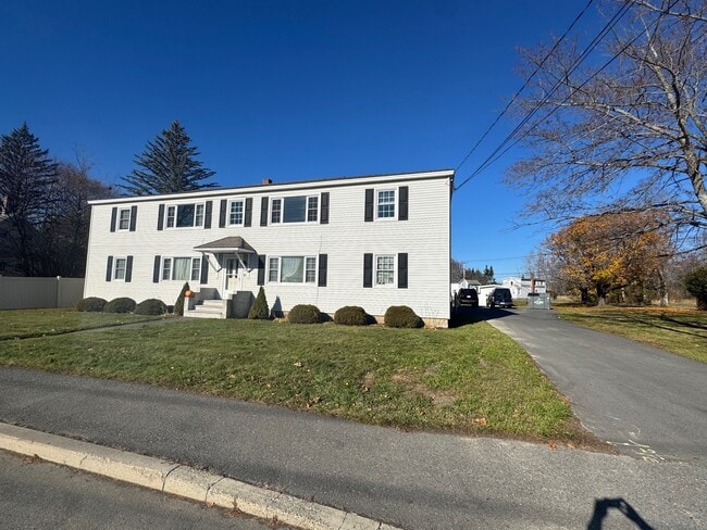 Building Photo - 120 Elm St