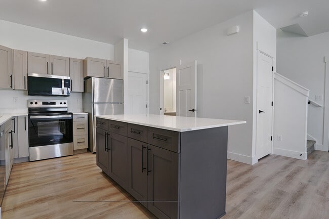 Building Photo - Valo at Bellin Townhomes