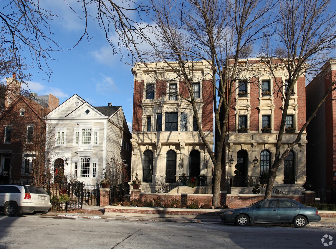 Building Photo - 1845 N Orchard St