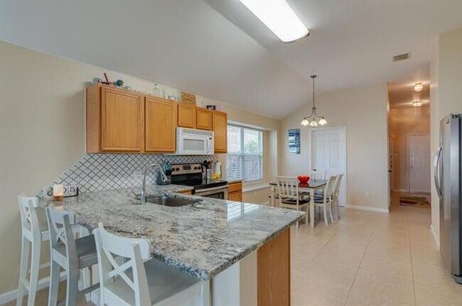 Foto del edificio - 11512 Gloriosa Dr