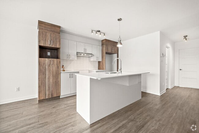 Building Photo - 350 rue Angele-Chartrand