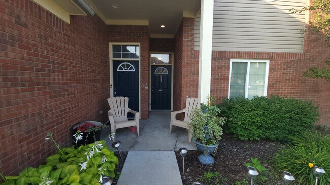 Building Photo - 14350 Shadywood Dr