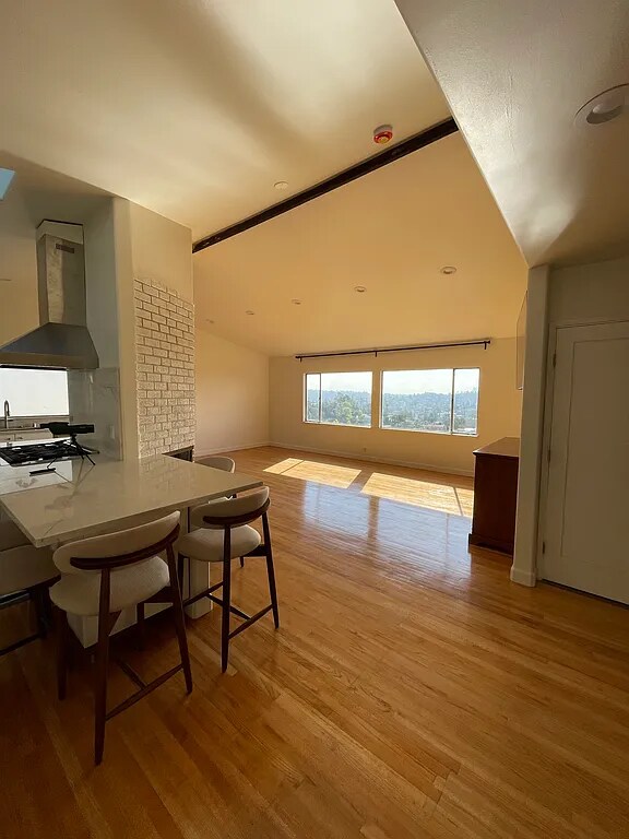 Foto del edificio - 3632 Amesbury Rd