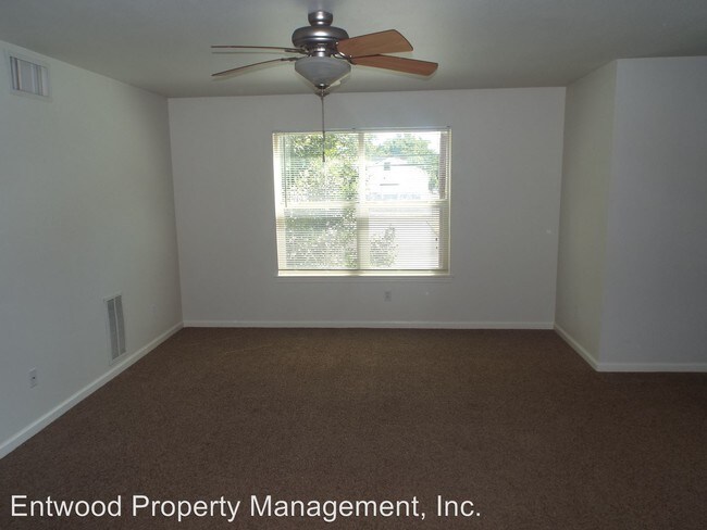 Foto del edificio - 536 Cedar St