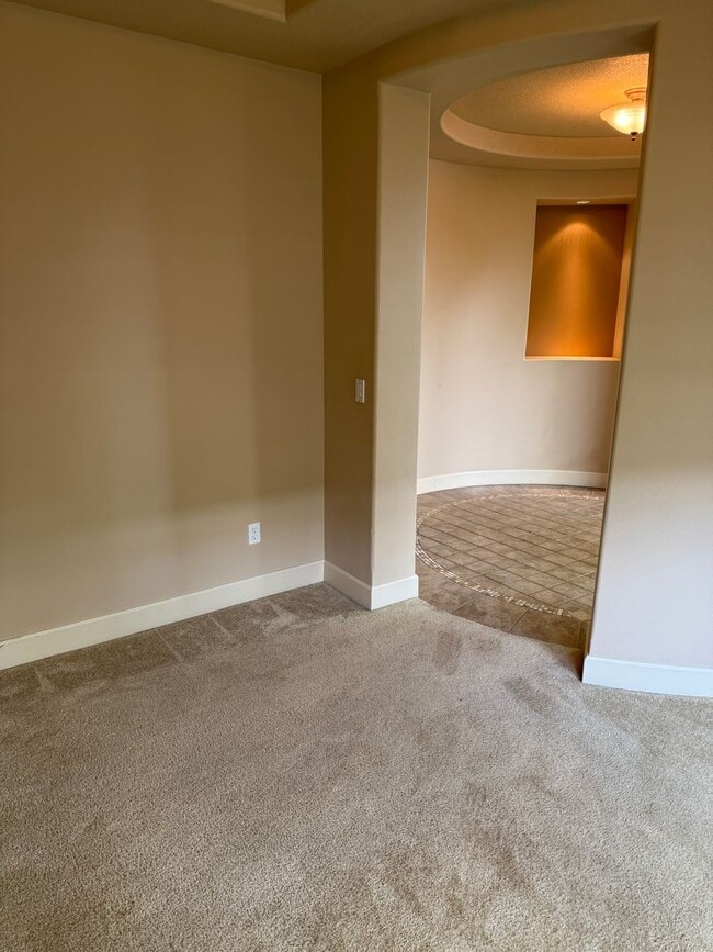 Building Photo - Large Rock Creek Single Family Home