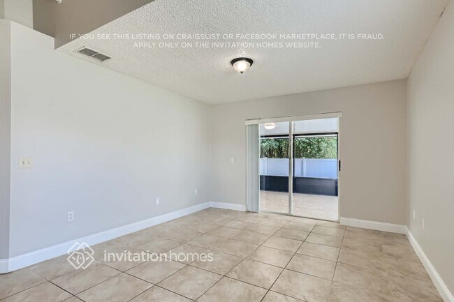 Building Photo - 210 Banbury Pl