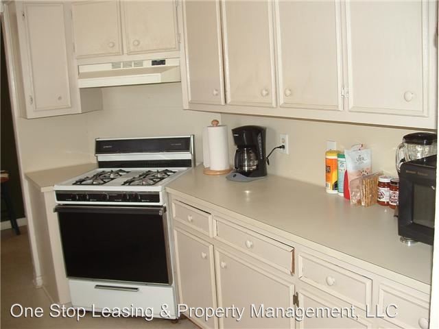 Building Photo - 2 br, 1 bath House - 2402 Pecan
