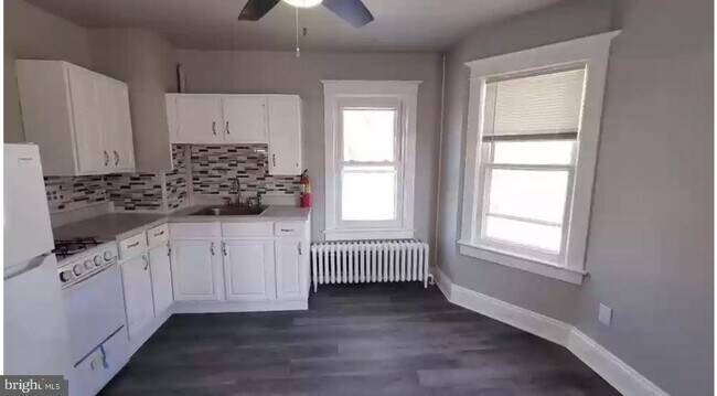 Foto del edificio - 1078 Lalor St