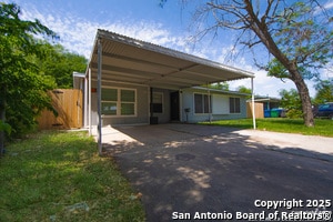 Building Photo - 219 Leonidas Dr
