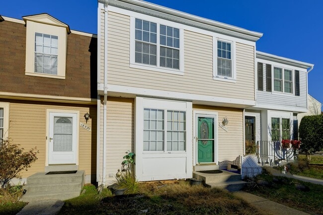 Building Photo - Beautiful Townhome Near Gunner's Lake in Germantown