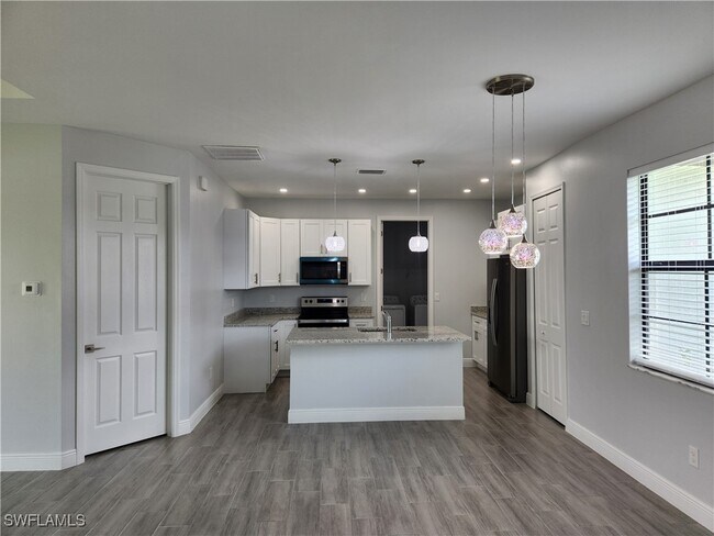 Building Photo - 17353 Dowling Dr