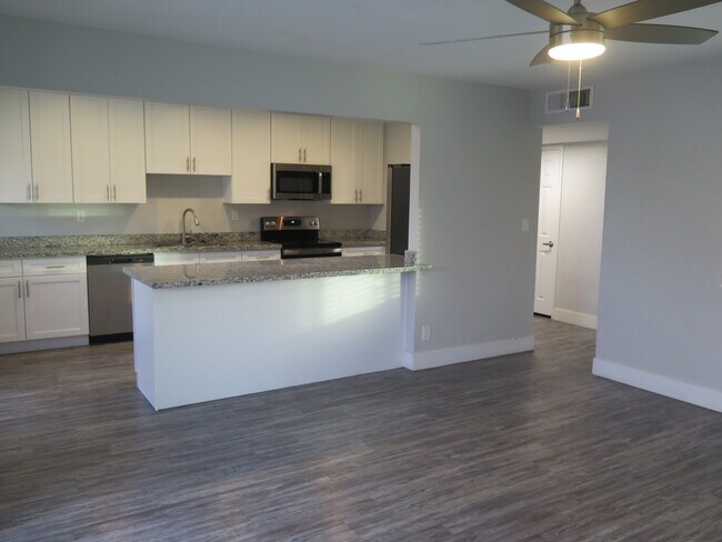 Foto del edificio - 210 W Jasmine St