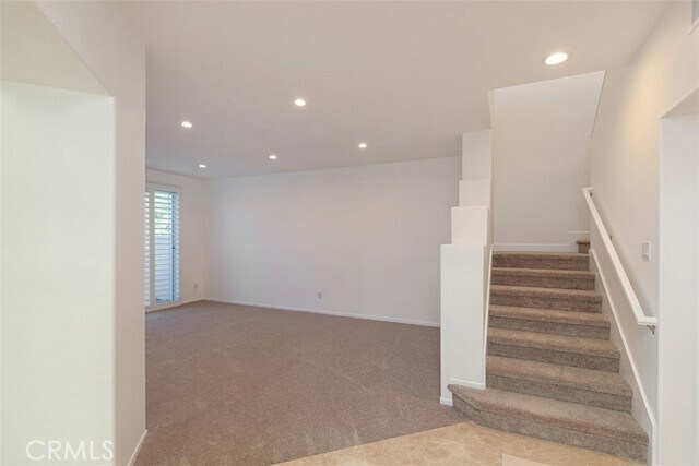 Building Photo - 41 Fleurance St