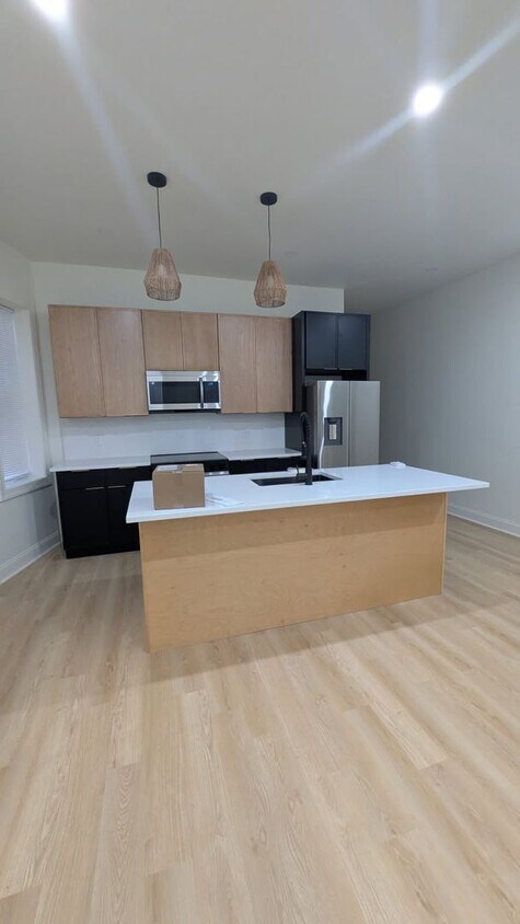 Foto principal - 5122 Walton Ave