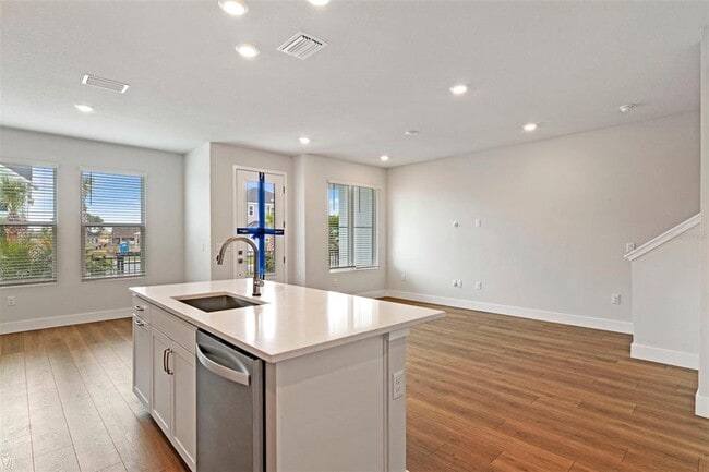 Building Photo - 1579 Springwell Ln