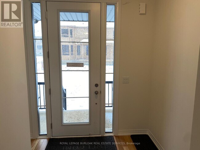 Building Photo - 70 Freedom Cres