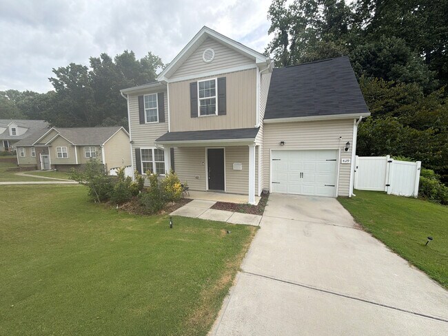 Foto del edificio - Room in Single Family Home on Meredith Woods Ln