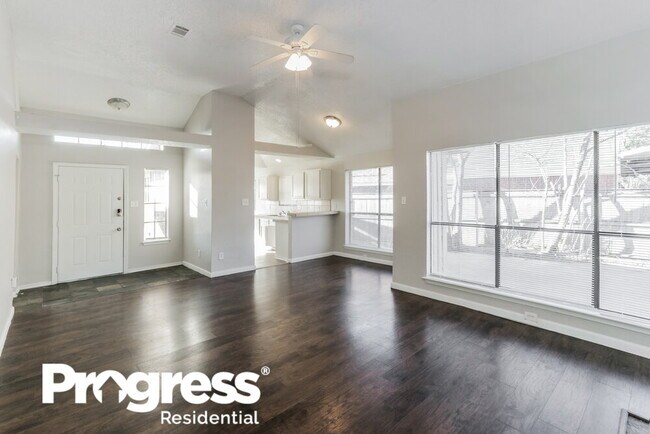 Foto del edificio - 1331 Glencliff Ct