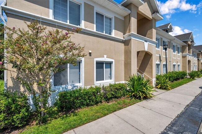 Foto del edificio - 6449 Cypressdale Dr