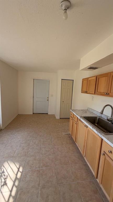 Building Photo - 301 Clark St