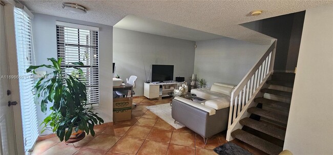 Foto del edificio - 6201 SW 138th Ct