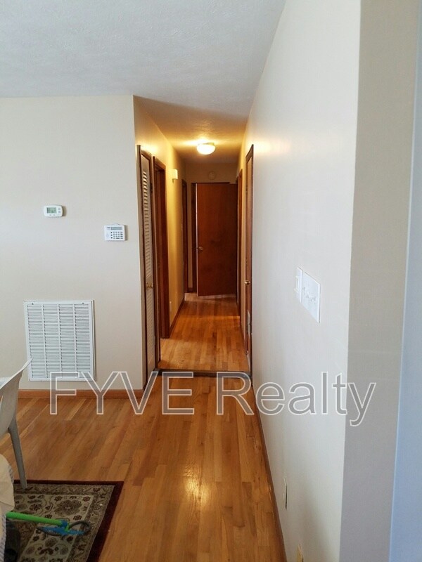 Building Photo - 7215 N Ruggles Ferry Pike