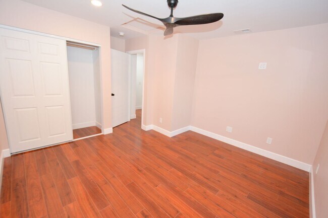 Building Photo - 2BED/1BATH Guest House In Oxnard