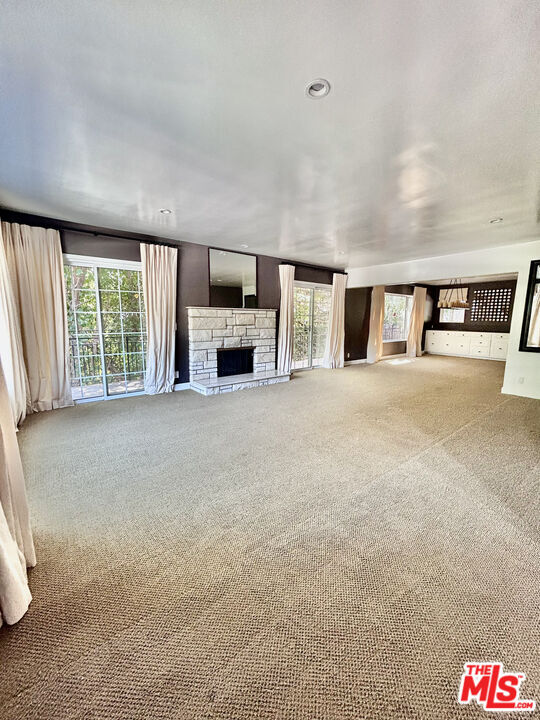 Foto del edificio - 503 N Greencraig Rd