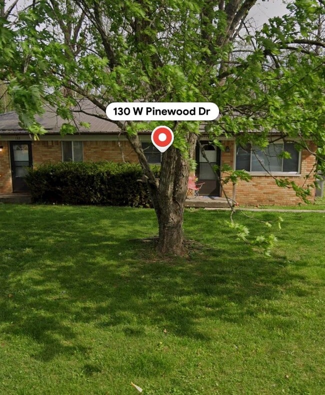 Building Photo - 130 W Pinewood Dr