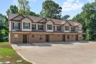 Building Photo - 219 Smithson Ln