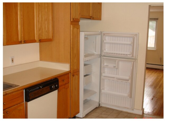 Building Photo - 71 Colborne Rd