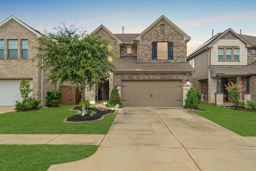 Foto principal - 6023 Dovetail Cliff Ct