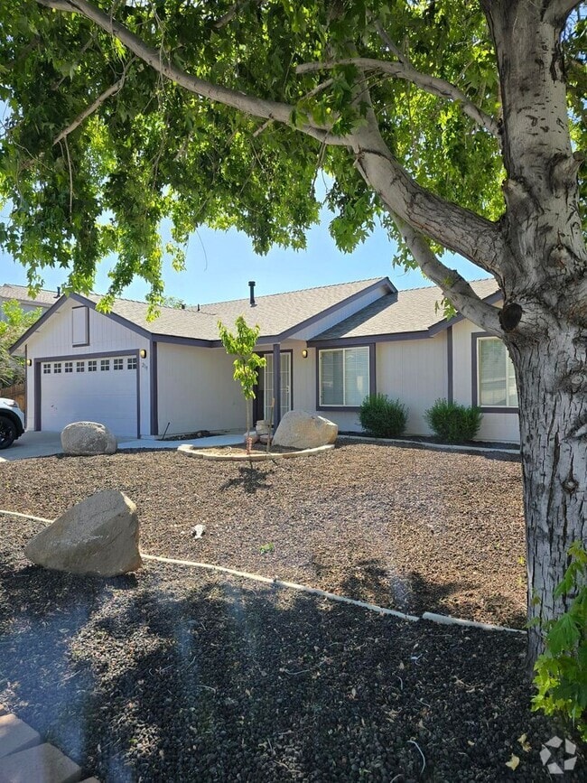 Building Photo - 219 Corral Dr