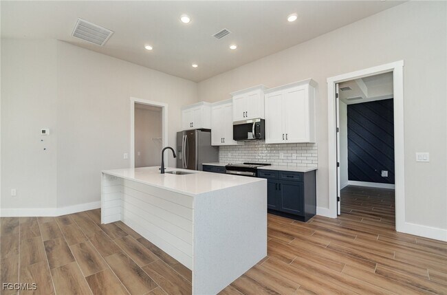 Foto del edificio - 1915 NW 29th Ave