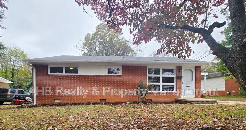 Foto principal - 502 Doggett Dr