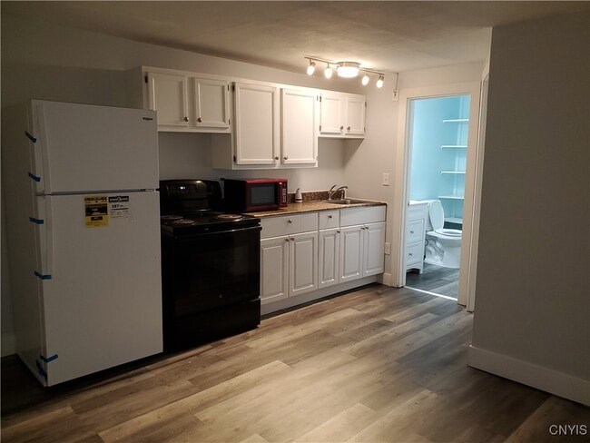 Building Photo - 134 W Seneca St