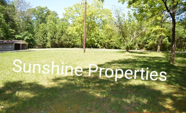 Building Photo - 4013 Jenny Rd