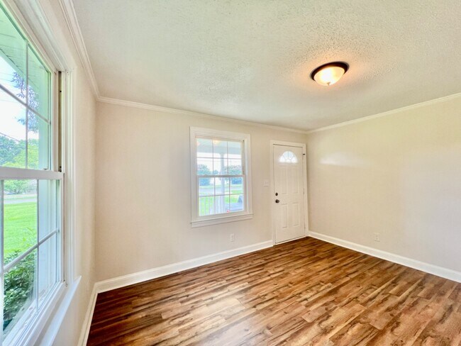 Foto del edificio - Updated 2 Bedroom