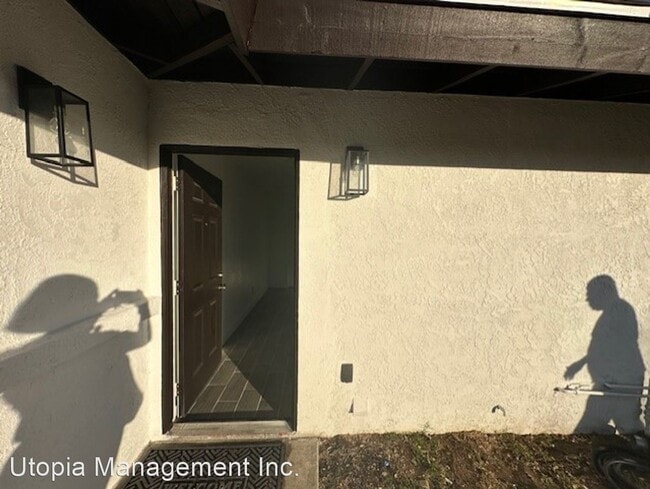 Building Photo - Studio, 1 bath House - 16430 Hawthorne Ave