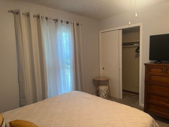 Foto del edificio - Knoxville 37923 - Fully furnished 1 bedroo...